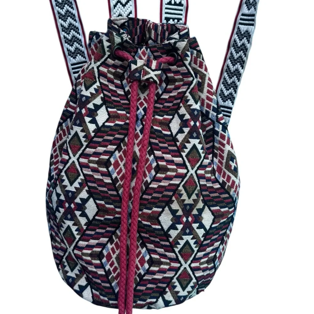 Geometric Patterned Drawstring Backpack - Picture 11 of 11